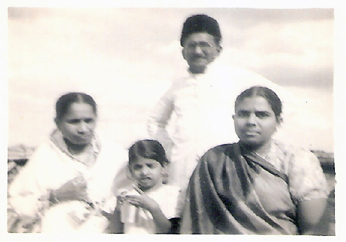 Rameshwer Reddy and Vimala Devi at Practoor Fort in 1940 2