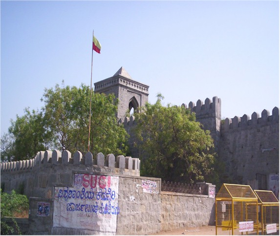 Raichur Fort Entrance2