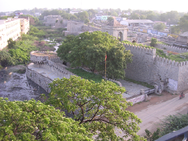 Raichur Fort wall Top view
